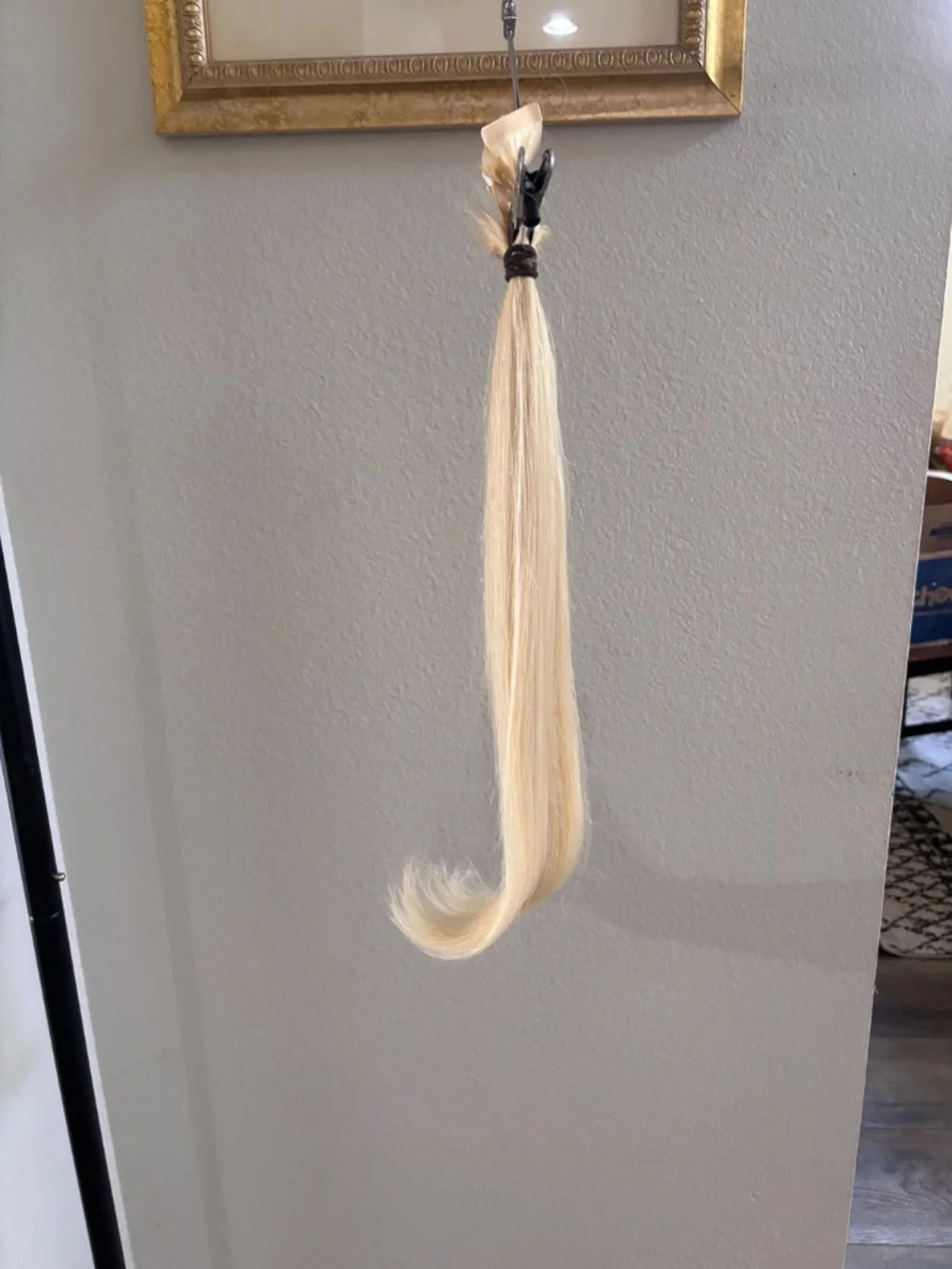 20’ Bellami Tape In Extensions Ash Blonde Used